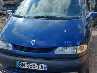 Фара противотуманная левая Renault Espace 1996-2002