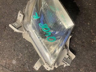 Фара правая Mazda MPV 1999-2003
