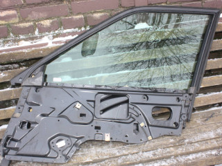 стекло двери передней правой, Audi 80 B4 1991-1996