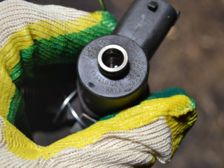 форсунка топливная, ориг. номер 0445110083, Opel Astra H 2004-2007