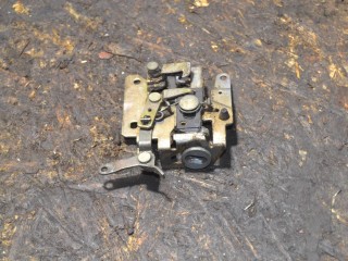 замок двери сдвижной правой, ориг. номер 721843654A, Volkswagen Transporter T4 1990-2003