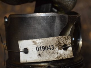 поршень, Toyota Corolla 9 поколение E120 2000-2004