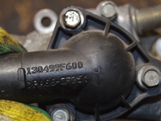 корпус термостата, ориг. номер 130499F600, Nissan Primera P12 2001-2008