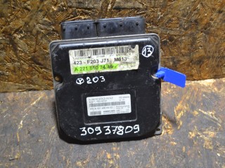 блок управления двигателем Mercedes-Benz C W203 2000-2004, A2711534591