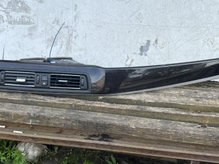 декоративная накладка торпедо BMW 5 F10/F11 2009-2013, левый руль, 9192936