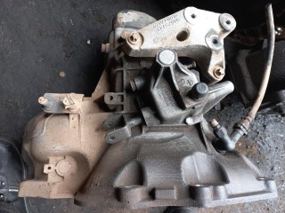 КПП механическая (МКПП), ориг. номер F17, Opel Zafira B [рестайлинг] 2008-2014