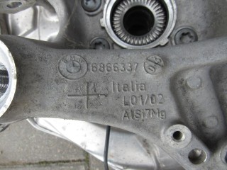 ступица задняя левая, ориг. номер 6866337, BMW 5 G30/G31 2016-2020