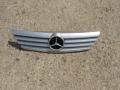 Решетка радиатора Mercedes-Benz C W203/S203/CL203 2006г. - фото №2
