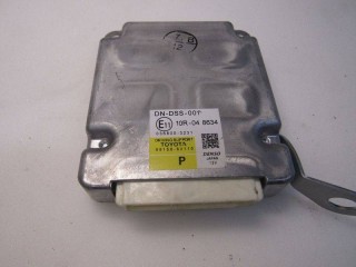 блок управления Toyota Land Cruiser Prado J150 2017-2023, 8815060110