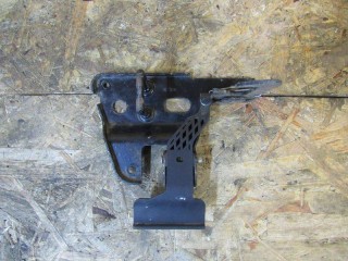 Захватный крюк капота Audi A6 4F/C6 2004-2008, 4F0823480B