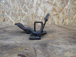 Захватный крюк капота Volkswagen Multivan T5 2003-2009, 7H0823480A