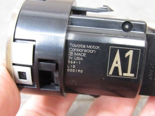 кнопка запуска двигателя, Toyota Tundra 3 XK70 2021-2026