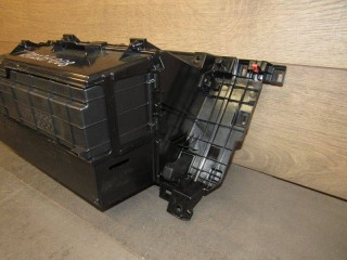 Бардачок, Toyota Tundra 3 XK70 2021-2026