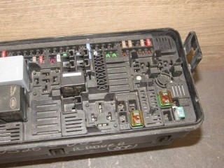 Блок предохранителей, ориг. номер HPLA14N030AB, Land Rover Range Rover 4 2012-2017