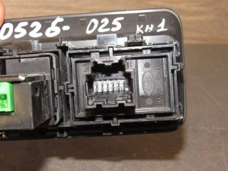 Кнопка открытия багажника, ориг. номер GPLA-11654-AA, Land Rover Range Rover 4 2012-2017