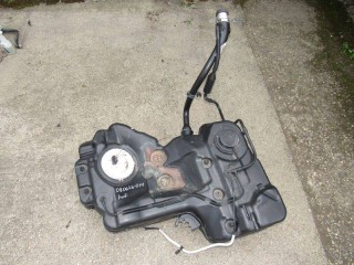 бак топливный Audi A4 B8/8K 2007-2012, бензин, 8K0201085