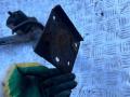 Кронштейн двигателя Volkswagen Transporter T3 restailing 1983г. - фото №4