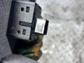 8L8T14529 Кнопка стеклоподъемника переднего правого Ford Escape 2 2010г. - фото №3