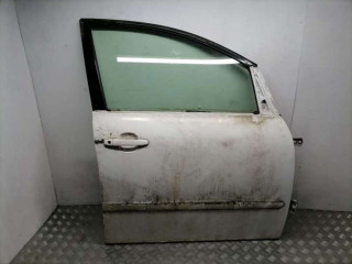 Ручка наружная передняя правая, Toyota Avensis VERSO 2001-2003