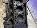 Блок цилиндров Mitsubishi Carisma 1998г. - фото №2