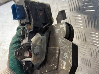 Замок двери задней левой, ориг. номер 8138927, BMW 5 E34 1987-1996