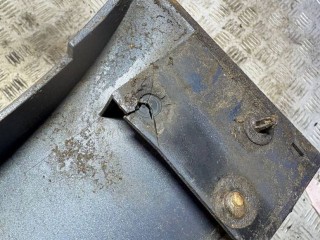 Накладка под фонарь левый, Ford Mondeo 2 1996-2000