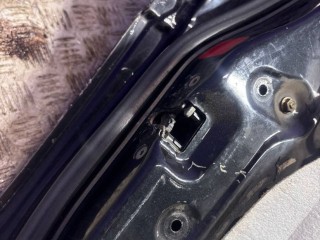 Замок двери передней правой Peugeot 607 2004-2010