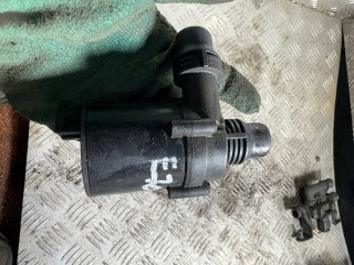 Насос антифриза дополнительный, ориг. номер 9197085, BMW X5 F15 2013-2018