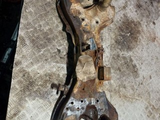 Балка подвески передняя (подрамник), Toyota Yaris VERSO 1999-2003