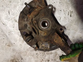 Кулак поворотный правый, Volvo XC90 1 2002-2006