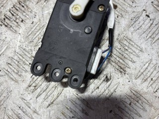 Моторчик заслонки печки, Mazda 626 GF 1999-2002