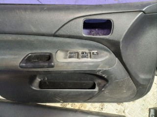 Обшивка двери (дверная карта) комплект, Mitsubishi Lancer 9 2003-2010