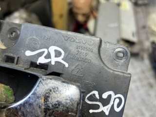Ручка внутренняя задняя правая, ориг. номер 9152500, Volvo S70 1996-2000