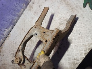 Балка подвески задняя, Ford Escape 1 2000-2004