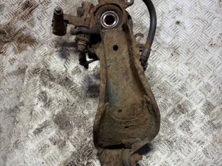 Кулак поворотный правый, Nissan Primera 11 1996-2000