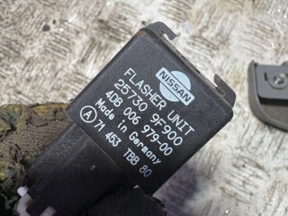 Реле поворотов, ориг. номер 257309F900, Nissan Primera 11 1996-2000