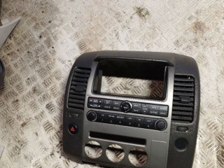 Рамка под магнитолу, Nissan Navara D40 2005-2010