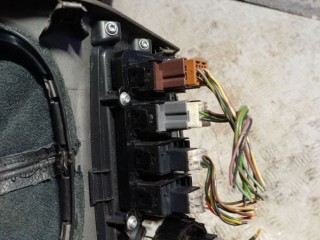 Кнопка центрального замка, Nissan Navara D40 2005-2010