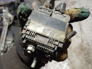 Клемма аккумулятора плюс, Nissan Navara D40 2005-2010