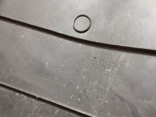 Обшивка стойки задней левой, Nissan Navara D40 2005-2010