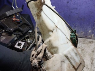 Бачок омывателя, Nissan Navara D40 2005-2010