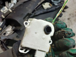 Моторчик заслонки печки, Nissan Navara D40 2005-2010