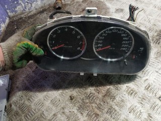 Щиток приборов (приборная панель) Mazda 6 1 2002-2005