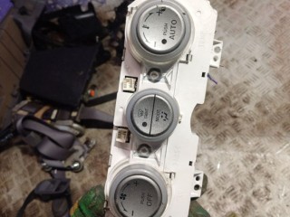 Блок управления печки/климат-контроля Mazda 6 1 2002-2005