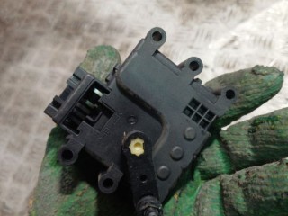 Моторчик заслонки печки, Mazda 6 1 2002-2005