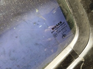 Стекло двери передней левой, Nissan Navara D40 2005-2010