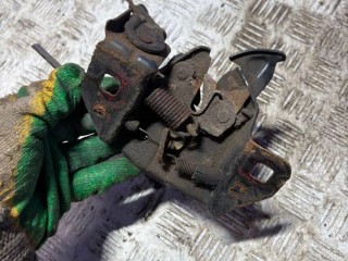 Замок капота, Dodge Caravan 3 1995-2000