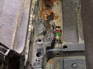 Стакан лонжерона левый, Audi A4 B6 2000-2006