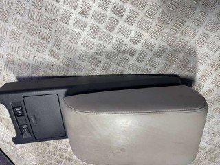 Подлокотник, ориг. номер 96950AC770, 68430AC700, Infiniti G 3