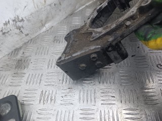 Крышка двигателя передняя, ориг. номер 6030150001, Mercedes 190 W201